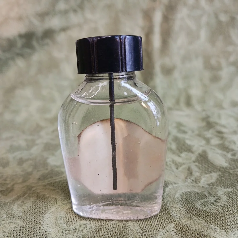 Vintage Bills 13 Real Reel Oil Dean Brothers Bottle